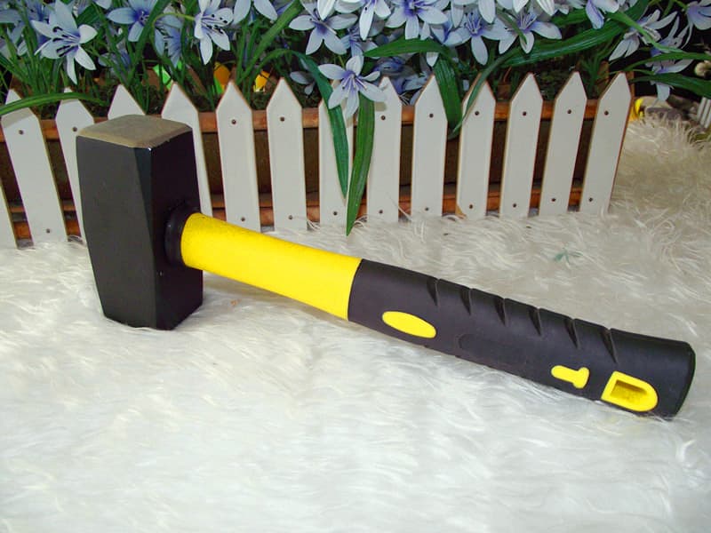 Stoning hammer with fiberglass handle